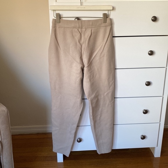 Banana Republic Sweater Jogger, Oatmeal, size XS - Picture 2 of 4